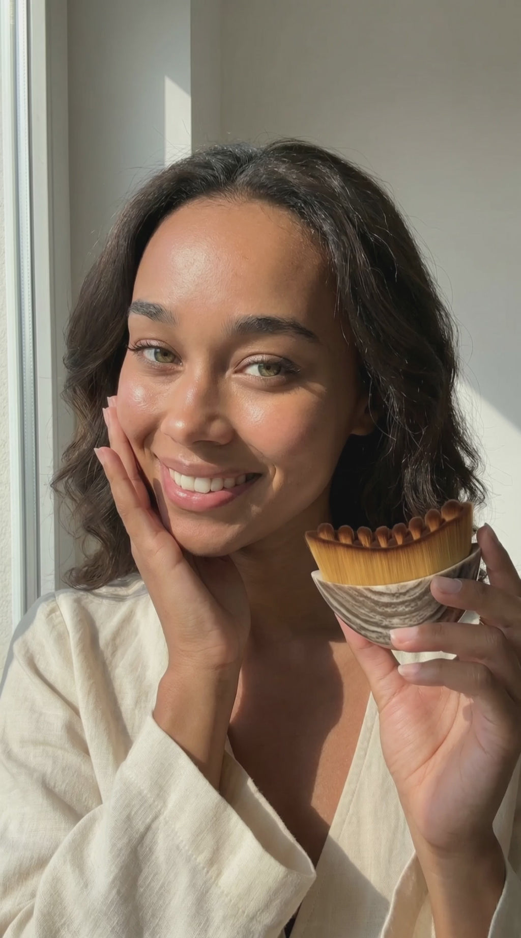Lymphatic Contour Face Brush